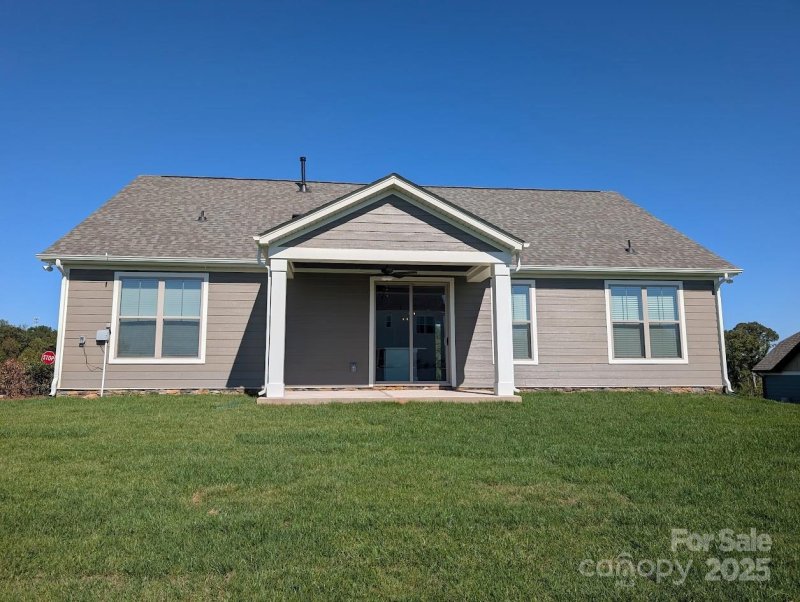 Property image 2 of 1628 Dresden Drive in Stoneridge Hills, Rock Hill, SC 29732