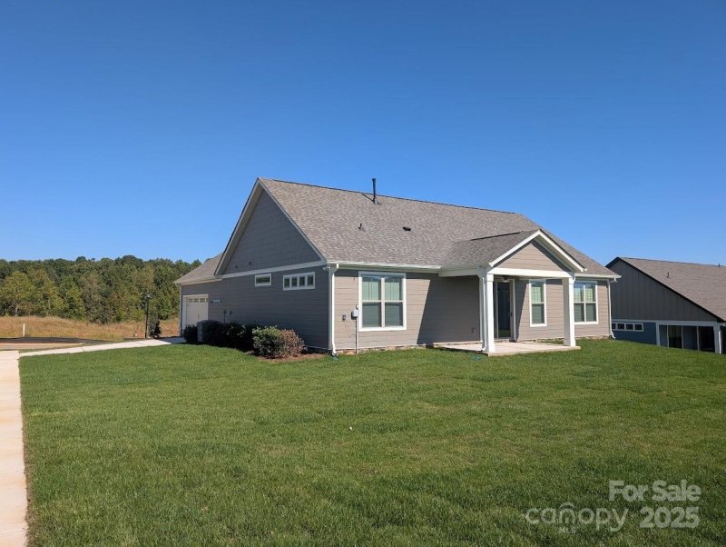 Property image 3 of 1628 Dresden Drive in Stoneridge Hills, Rock Hill, SC 29732
