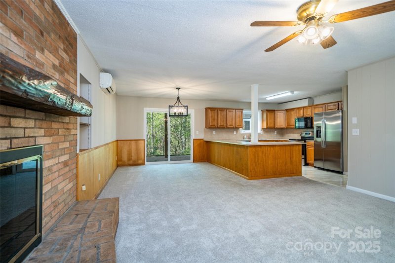 Property image 5 of 145 Jeter Mountain Road in Jeter Mtn Terrace, Hendersonville, NC 28739