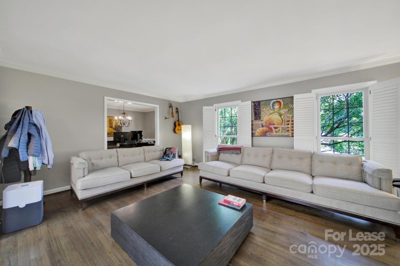 Property image 5 at 2913 Hinsdale Street, Charlotte, NC 28210