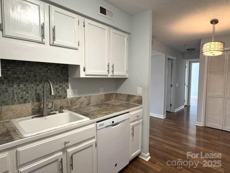 Property image 2 of 3139 Heathstead Place in Heathstead, Charlotte, NC 28210