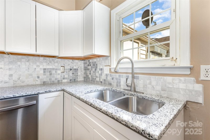 Property image 5 at 6322 Old Pineville Road, Charlotte, NC 28217