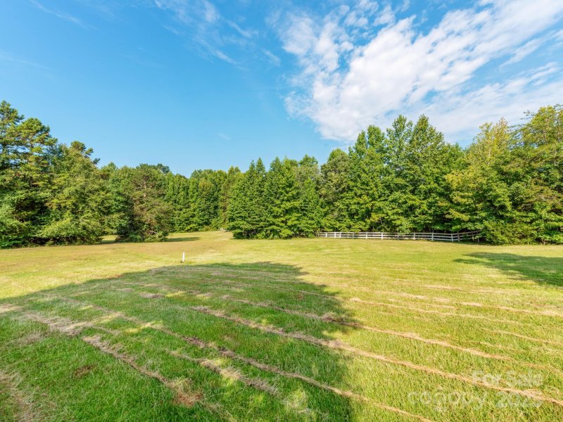 Property image 3 at 8600 Haydens Way, Concord, NC 28025