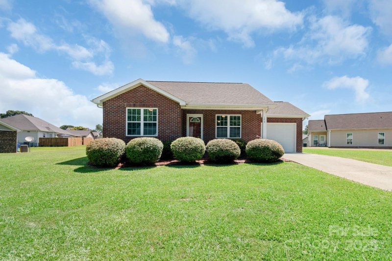 Property image 2 of 169 Abigail Lane in Abis Place, Locust, NC 28097