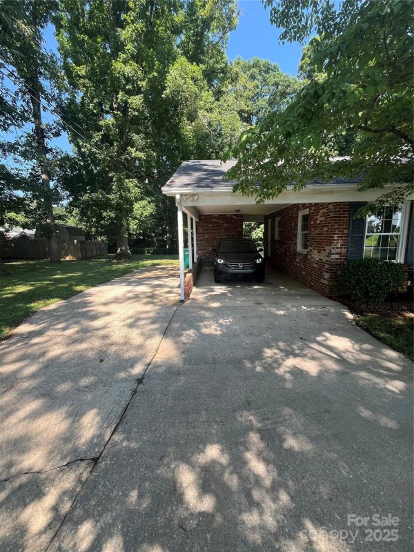 Property image 3 of 504 Mount Vernon Drive in Wesley Heights, Albemarle, NC 28001