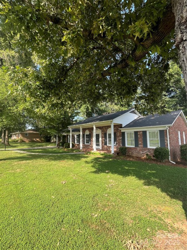 Property image 4 of 504 Mount Vernon Drive in Wesley Heights, Albemarle, NC 28001