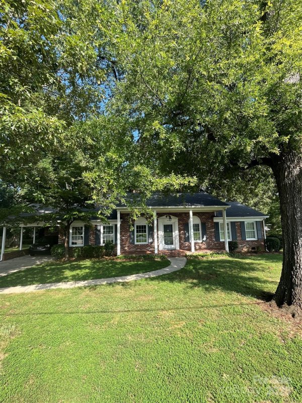 Property image 5 of 504 Mount Vernon Drive in Wesley Heights, Albemarle, NC 28001