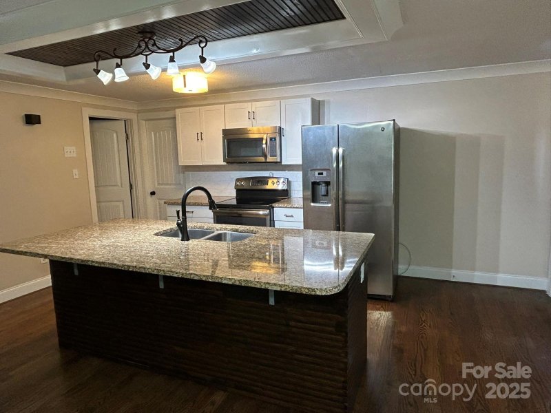 Property image 3 at 8125 Holly Hill Road, Charlotte, NC 28227