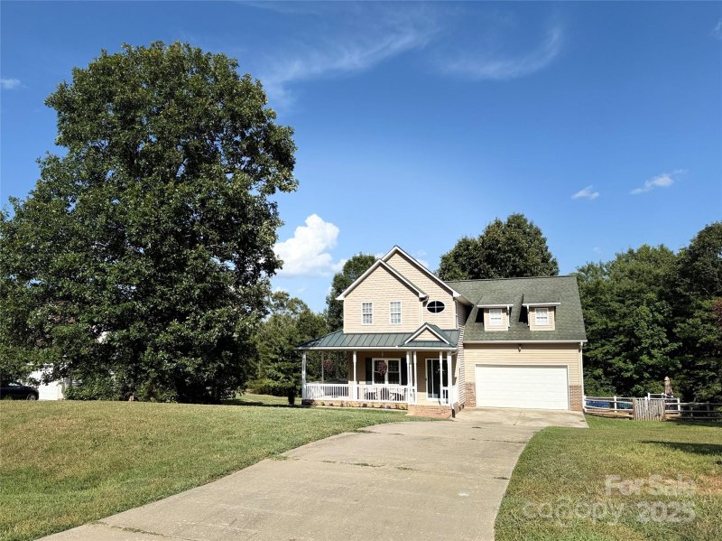 Property image 2 at 2105 Pinnacle View Drive, Kings Mountain, NC 28086