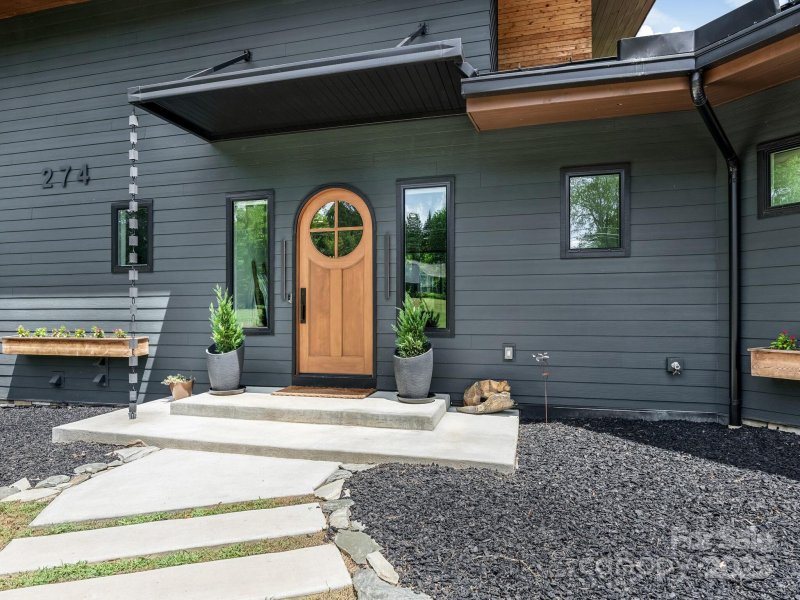 Property image 2 of 274 Elysian Drive in Idlewood Harbor, Mooresville, NC 28117