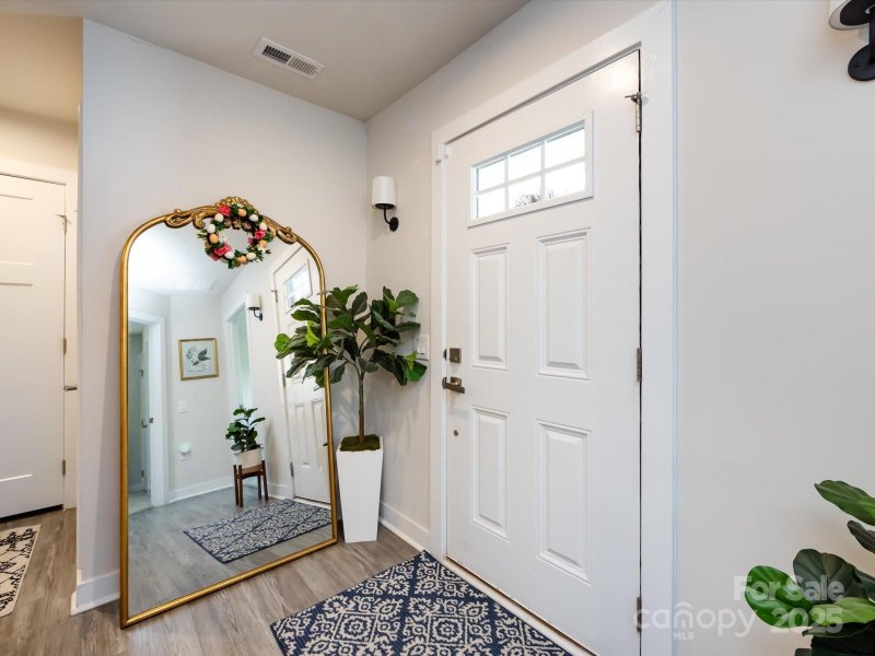 Property image 5 of 4231 Mackinnon Drive in Bellastead, Charlotte, NC 28214