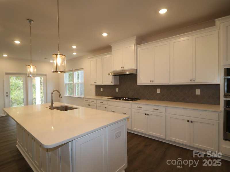 Property image 4 of 531 Nutgrove Drive in Annsborough Park, Concord, NC 28027