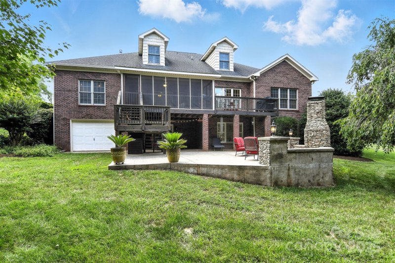 Property image 2 of 3646 Hogan Court in Rock Barn, Conover, NC 28613