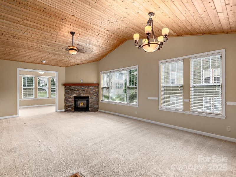 Property image 3 of 1906 Deermouse Way in Wolfpen, Hendersonville, NC 28792