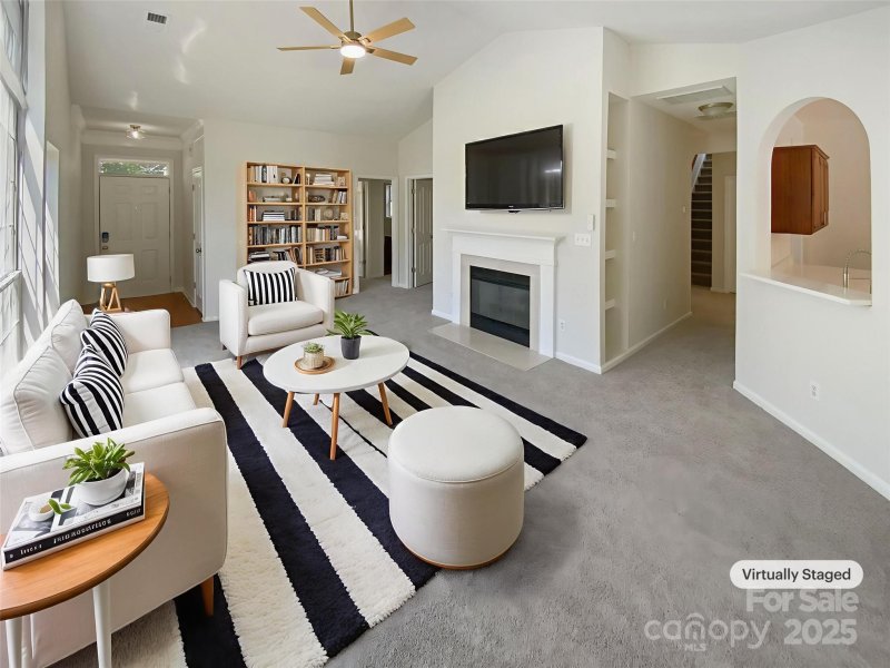 Property image 2 of 13617 Red Wine Court in Yorkshire, Charlotte, NC 28273