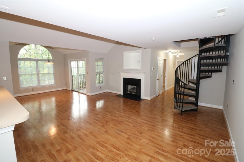 Carya Pond Condo Homes, Charlotte Community