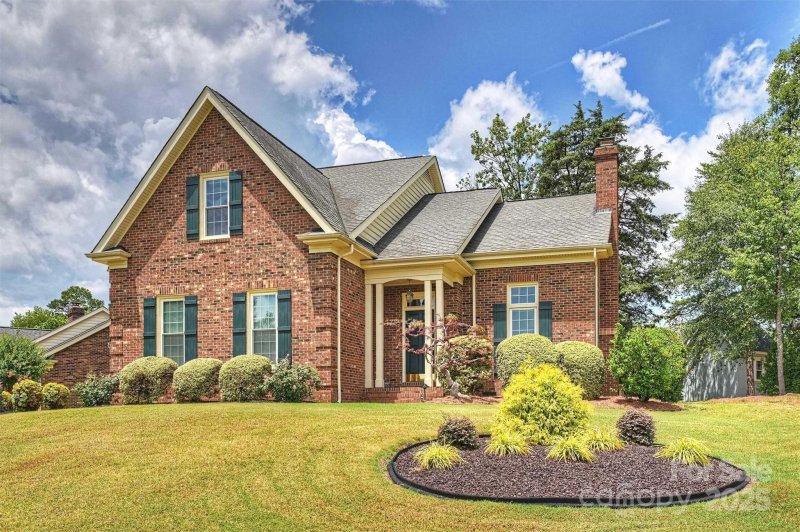 Property image 2 at 635 Sentinel Oak Lane, Charlotte, NC 28214