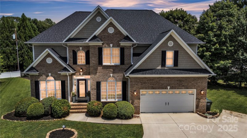 1735 30th Avenue Place