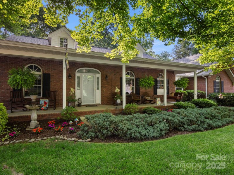 Property image 4 at 71 Dallas Drive, Hendersonville, NC 28739