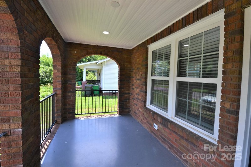 Property image 4 at 1012 Vanizer Street, Charlotte, NC 28208