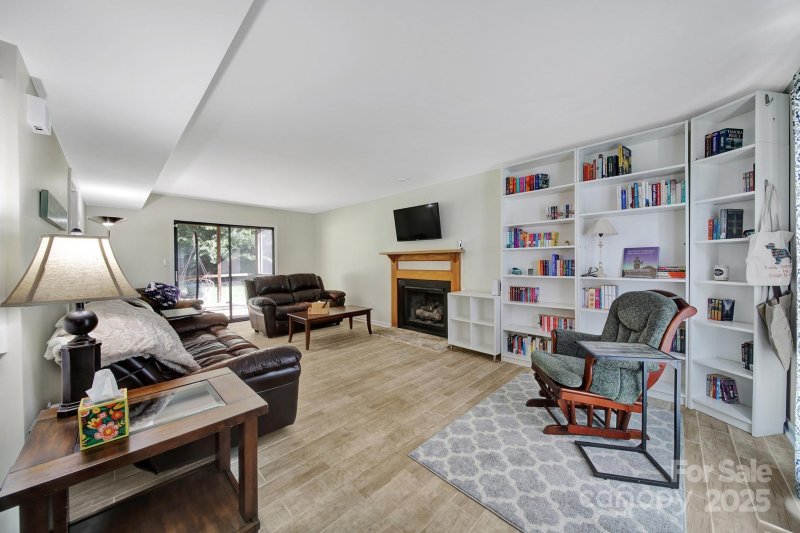 Property image 3 at 11818 Larkridge Court, Charlotte, NC 28226