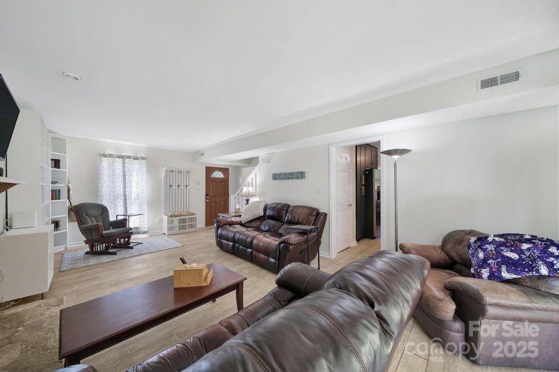 Property image 5 at 11818 Larkridge Court, Charlotte, NC 28226
