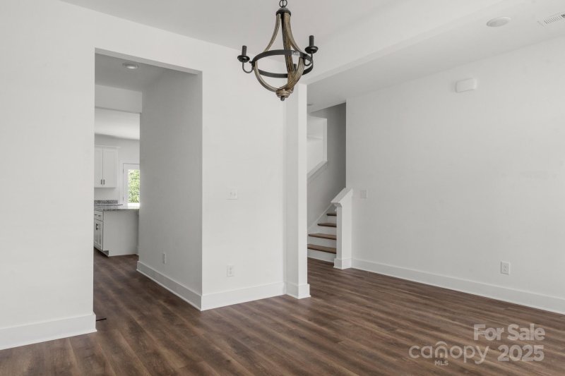 Property image 5 of 3016 Woodlands Creek Drive in Woodlands Creek, Monroe, NC 28110