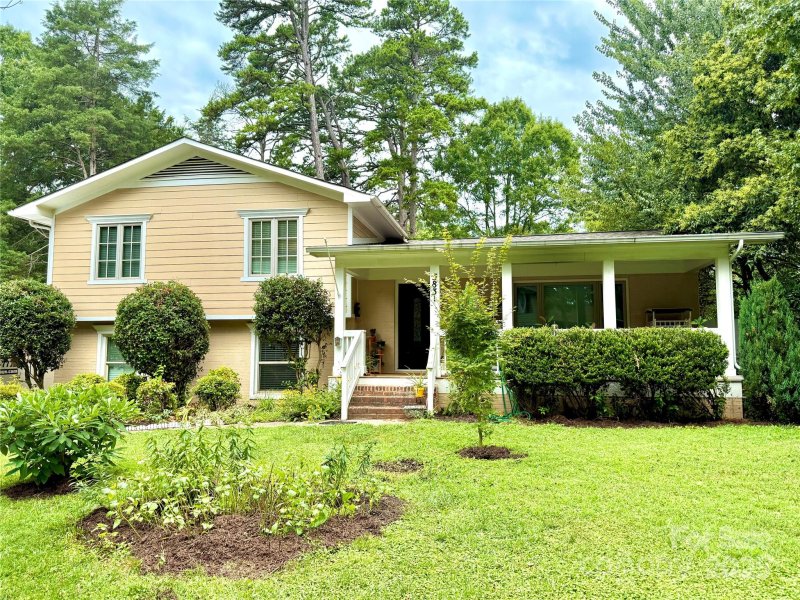 Property image 2 at 3831 Winterfield Place, Charlotte, NC 28205