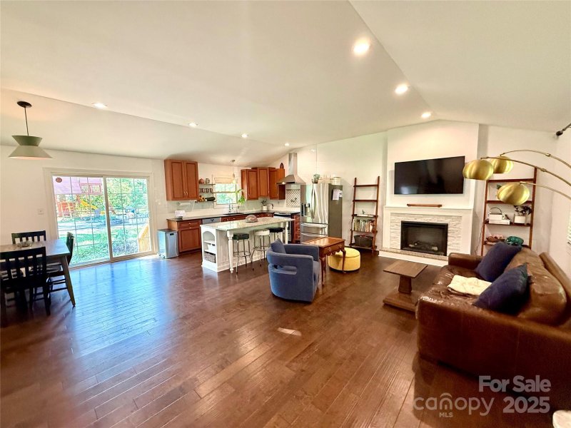 Property image 3 at 3831 Winterfield Place, Charlotte, NC 28205