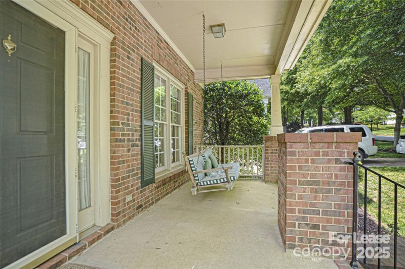 Property image 4 at 112 Mcconnell Drive, Davidson, NC 28036