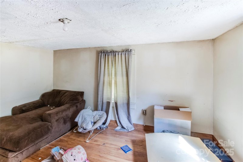 Property image 2 of 401 Ray Street in Waynesville Heights, Waynesville, NC 28786