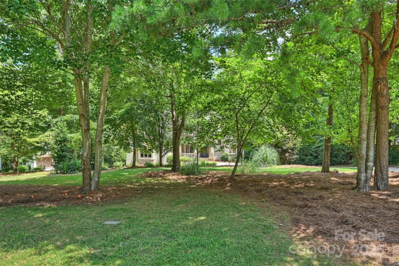 Property image 3 of 139 E Callicutt Trail in The Farms, Mooresville, NC 28117