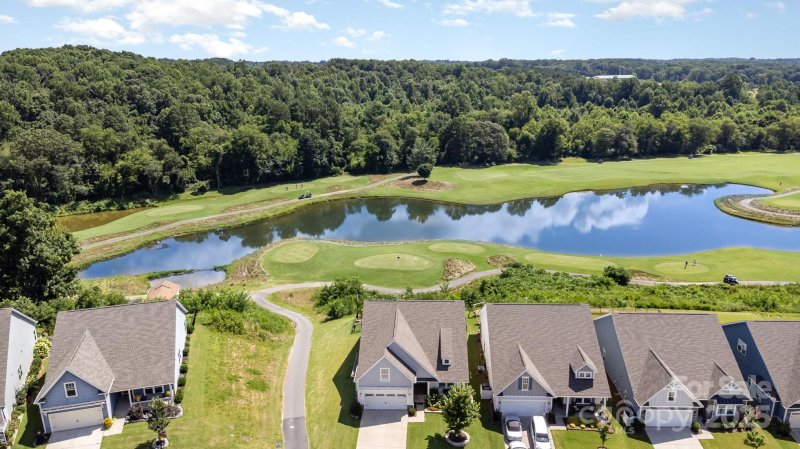 Property image 4 of 179 Canada Drive in Larkin, Statesville, NC 28677