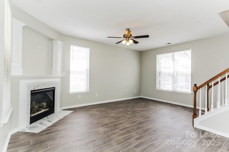 Property image 5 of 548 Dannyn Grove Court in Woods At Coulwood, Charlotte, NC 28214