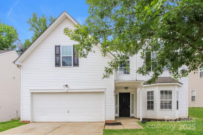 3810 Pauline Lane