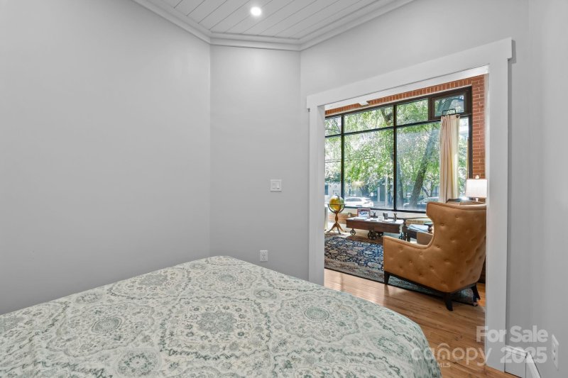 Property image 5 at 310 Arlington Avenue, Charlotte, NC 28203