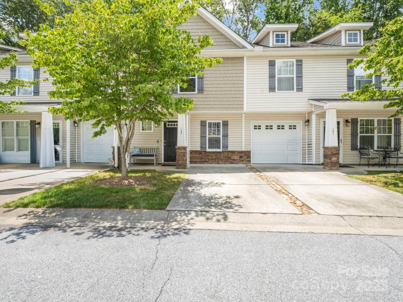 Property image 3 at 137 Thea Lane, Fletcher, NC 28732