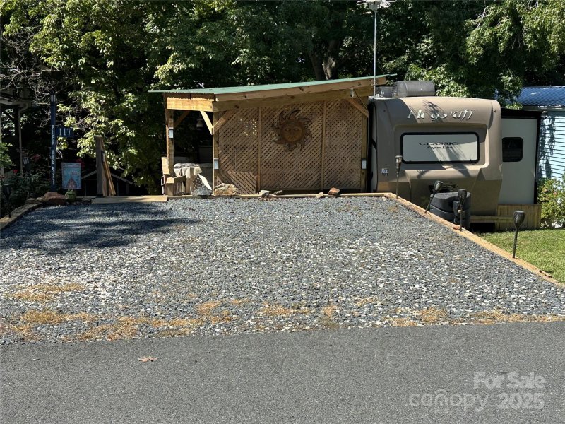 Property image 3 of 117 Pier Avenue in Badin Shores Resort, New London, NC 28127