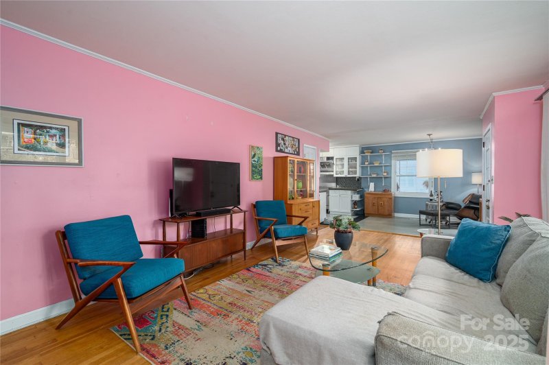 Property image 5 of 211 Ruby Lane in Thomas Acres, Gastonia, NC 28054