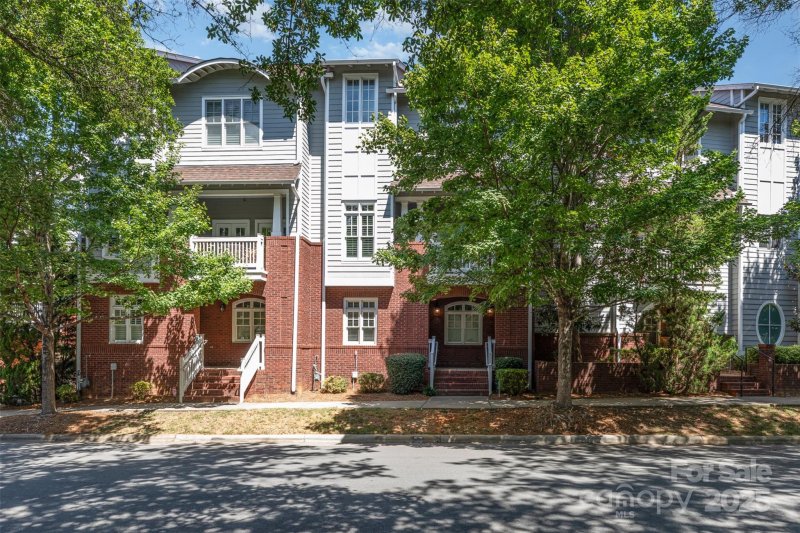 Property image 2 at 2236 Lyndhurst Avenue, Charlotte, NC 28203