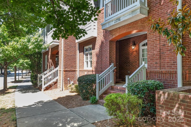 Property image 3 at 2236 Lyndhurst Avenue, Charlotte, NC 28203