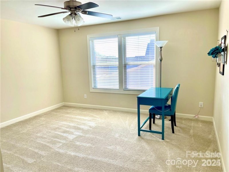 Property image 2 of 256 S San Agustin Drive in Bells Crossing, Mooresville, NC 28117