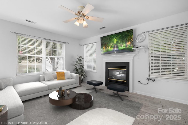 Property image 3 at 8834 Meadowmont View Drive, Charlotte, NC 28269