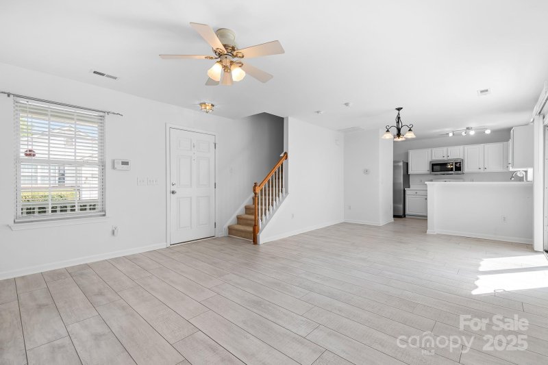 Property image 5 at 8834 Meadowmont View Drive, Charlotte, NC 28269