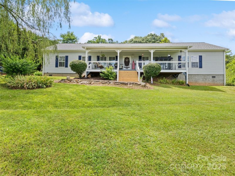 Azalea Housing, Canton Community