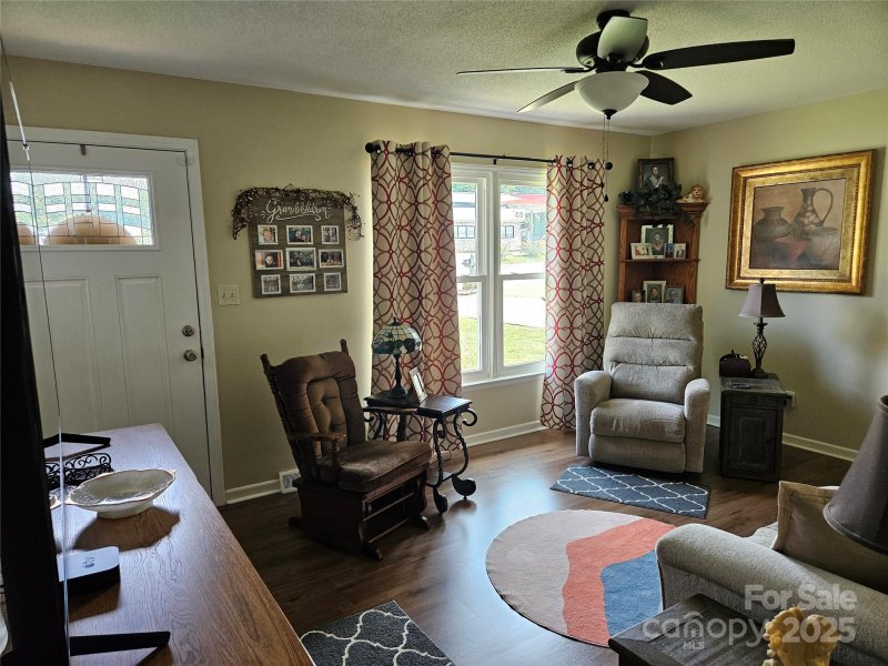 Property image 5 at 818 S Laurel Street, Lincolnton, NC 28092