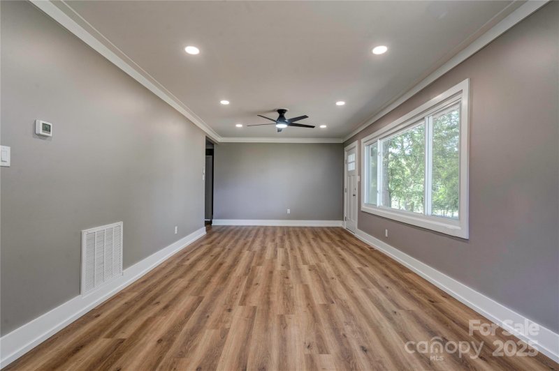 Property image 4 at 205 Crescent Drive, Bessemer City, NC 28016