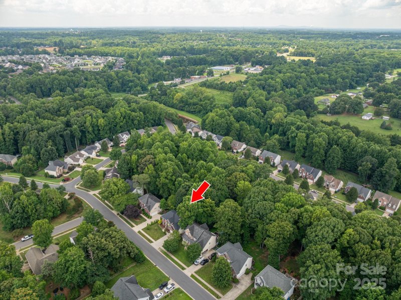 Property image 4 of 203 Laurel Glen Drive in Cherry Grove, Mooresville, NC 28115