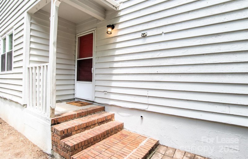 Property image 2 at 10718 Blue Heron Drive, Charlotte, NC 28226