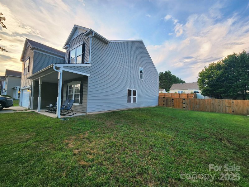 Property image 4 of 3824 Shasta Circle in Clover Meadows, Clover, SC 29710